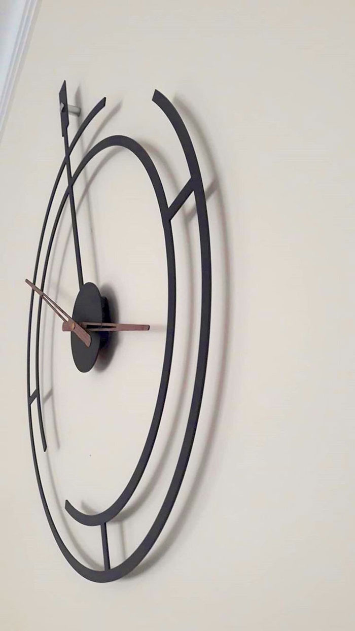ساعت دیواری با طرح مدرن مینیمالیستی 2022 - Image 5