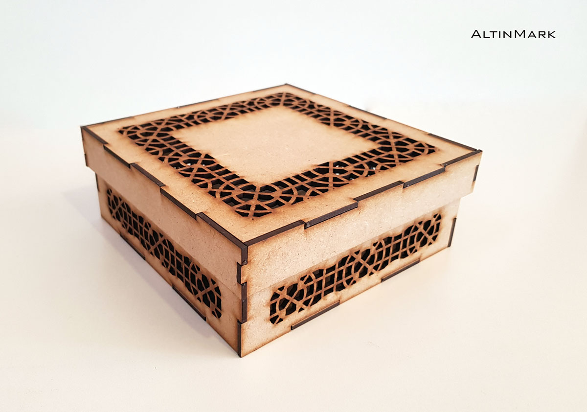 باکس هدیه پنتر با طراحی زیبا و ساده برای انواع مناسبت ها