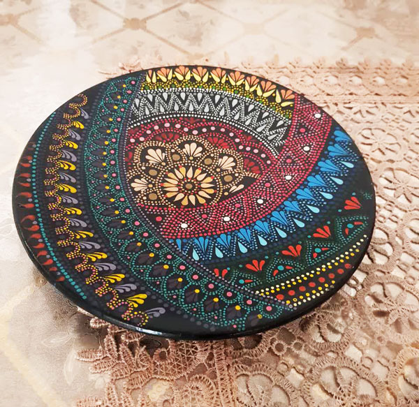 دیوارکوب سفالی بشقاب طرح هزار و یک رنگ